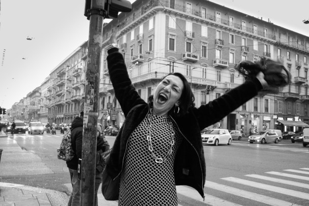 Samantha works in an hospital. The first time I met her she was euphoric. She had vivid and shining eyes with the will to yell at the world that she was in love. 